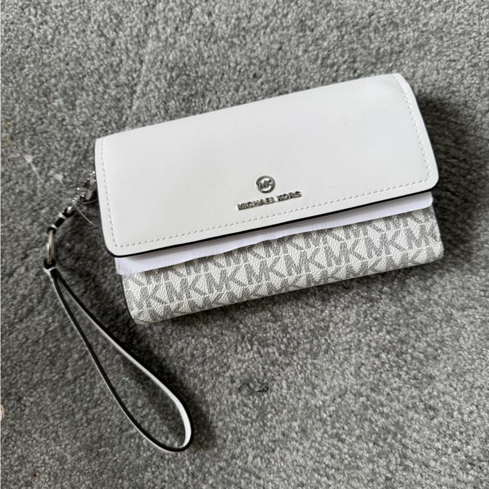 Michael Kors White and Gray Signature Wristlet